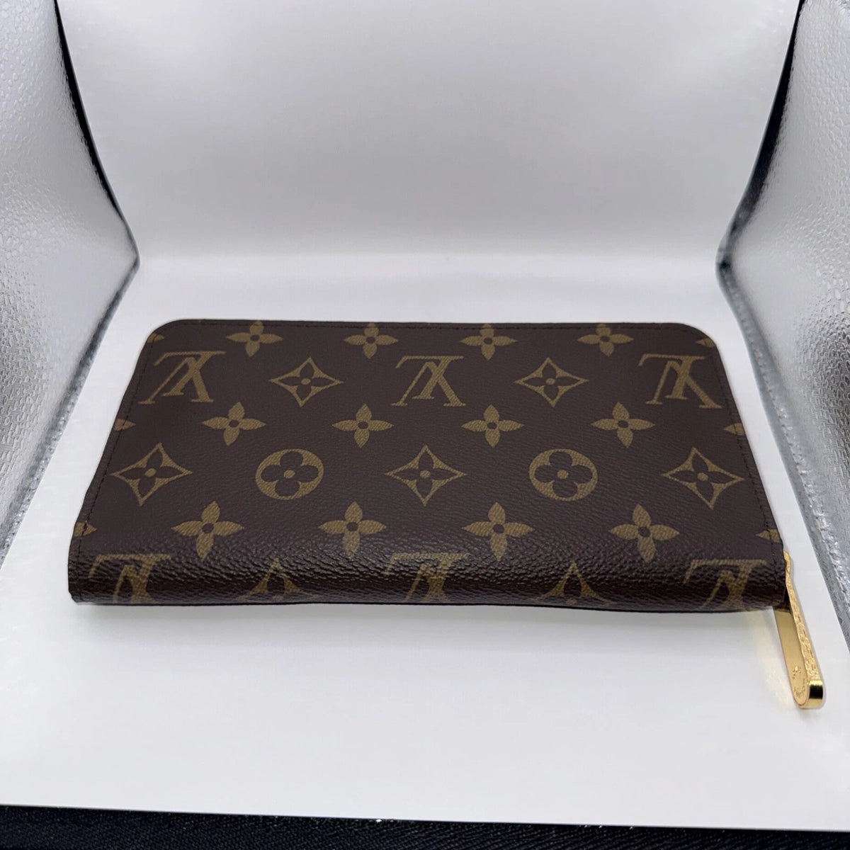 Louis Vuitton M60017 Zippy Wallet Monogram Canvas Brown Women's Wallet